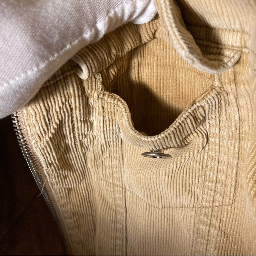 Hollister Size S Corduroy Bomber Jacket w/ Faux Fur Neck and Zipper Front - Picture 12 of 16